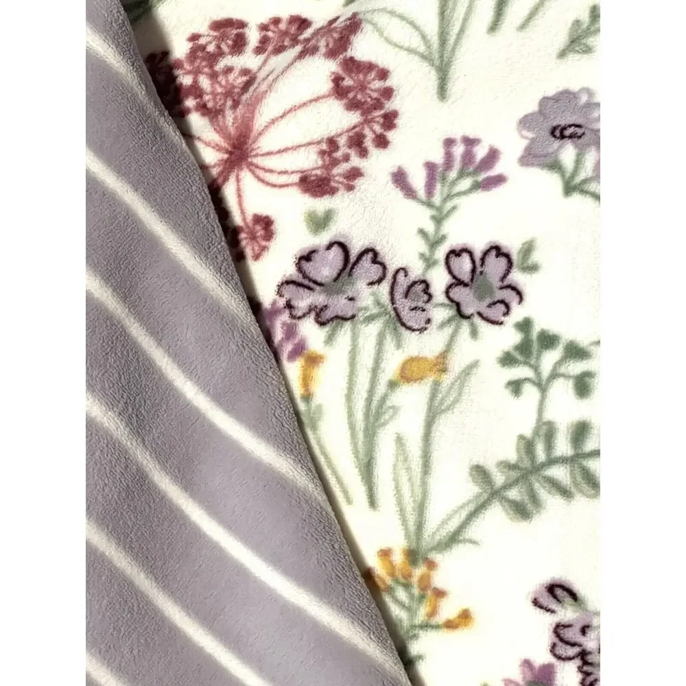 Laura Ashley Fleece Plush Throw Blanket Reversible Lavender Floral 50X70” ORCHID